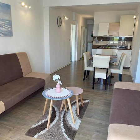 Nemira Beach Apartments Omiš Eksteriør bilde