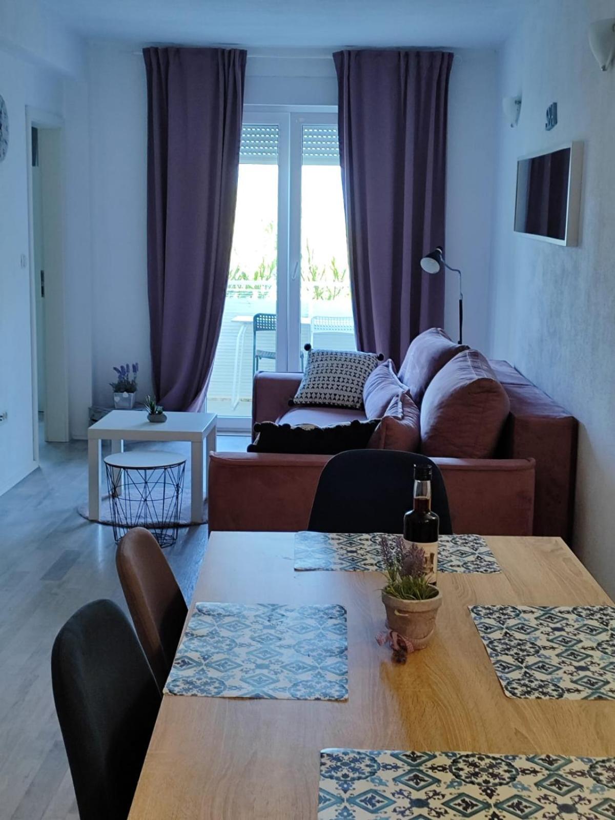Nemira Beach Apartments Omiš Eksteriør bilde