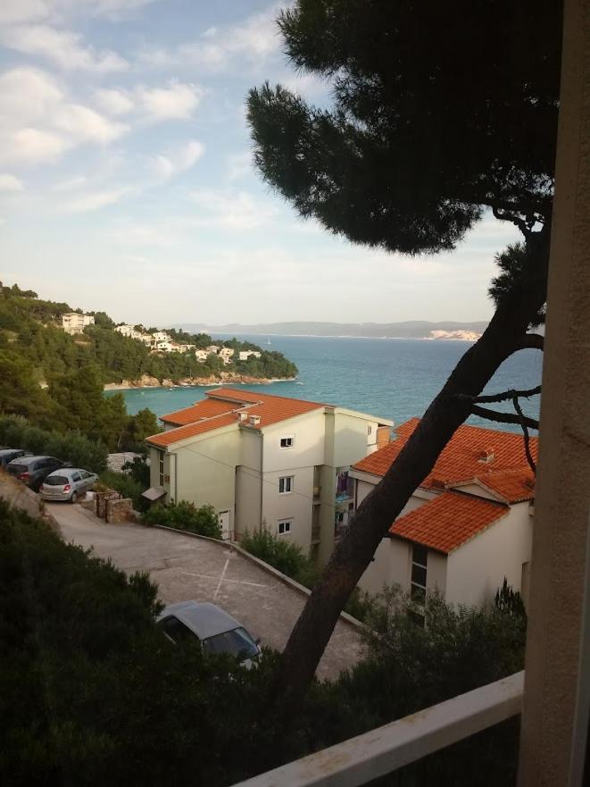 Nemira Beach Apartments Omiš Eksteriør bilde