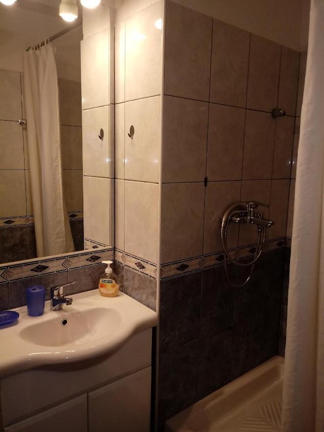 Nemira Beach Apartments Omiš Eksteriør bilde