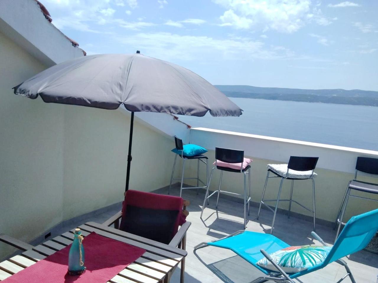 Nemira Beach Apartments Omiš Eksteriør bilde