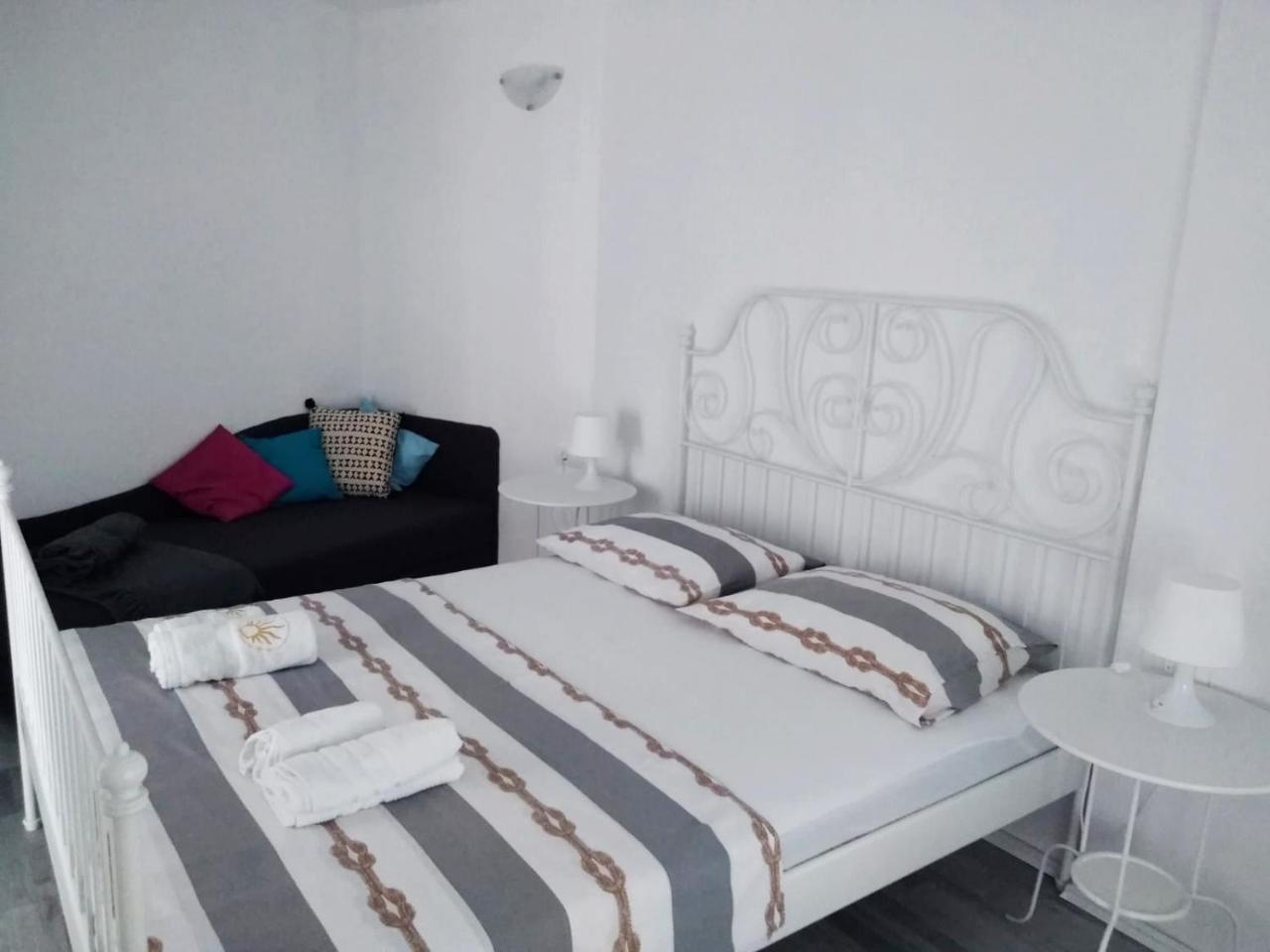 Nemira Beach Apartments Omiš Eksteriør bilde